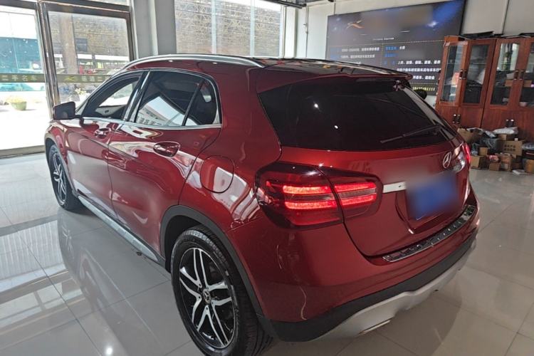 Used Mercedes-Benz GLA 2017 GLA 200 Fashion Model Rear Left 45 Deg