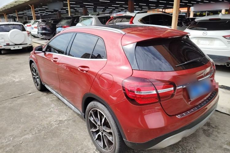 Used Mercedes-Benz GLA 2017 GLA 220 4MATIC Luxury Model Rear Left 45 Deg