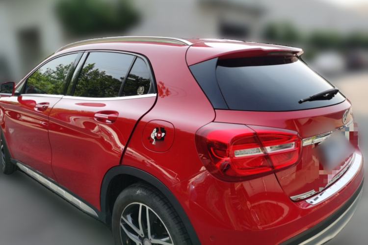 Used Mercedes-Benz GLA 2017 GLA 200 Fashion Model Rear Left 45 Deg