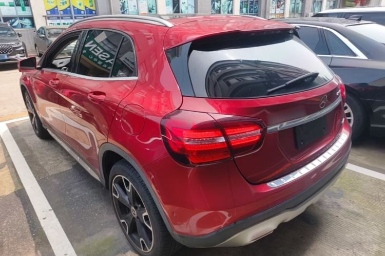 Used Mercedes-Benz GLA 2017 GLA 220 4MATIC Fashion Model Rear Left 45 Deg