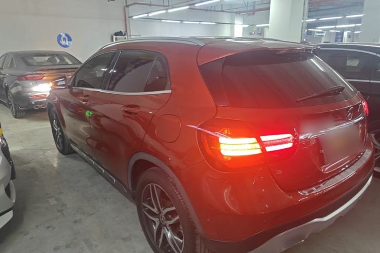 Used Mercedes-Benz GLA 2017 GLA 200 Fashion Model Rear Left 45 Deg