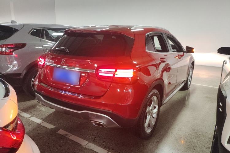 Used Mercedes-Benz GLA 2017 GLA 200 Sport Edition Rear Right 45 Deg