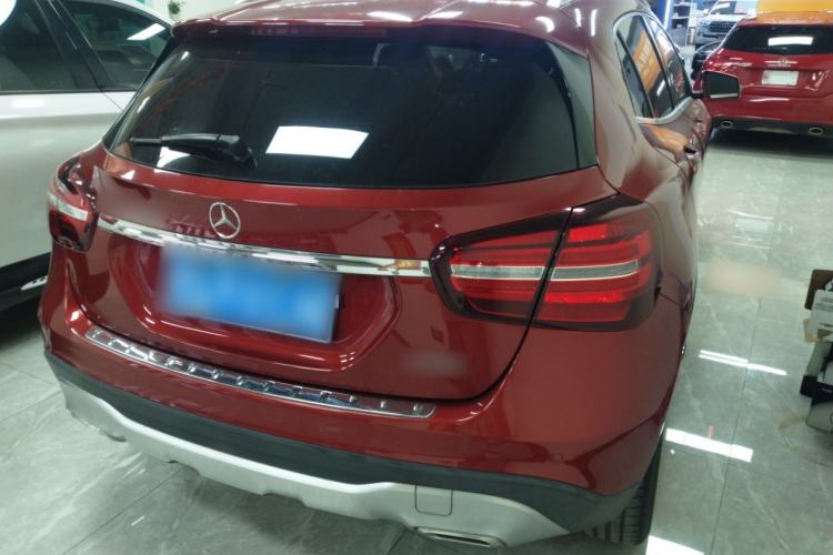 Used Mercedes-Benz GLA 2017 GLA 200 Fashion Model Rear Right 45 Deg