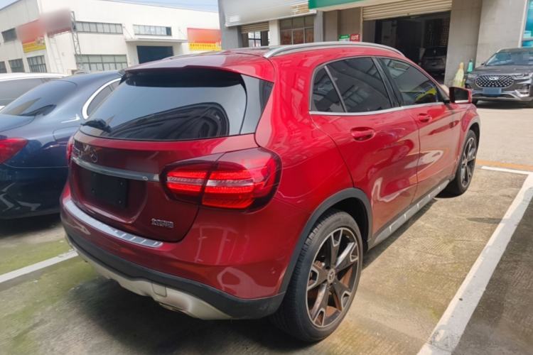 Used Mercedes-Benz GLA 2017 GLA 220 4MATIC Fashion Model Rear Right 45 Deg