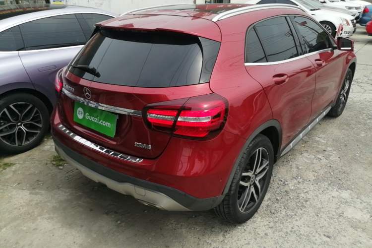 Used Mercedes-Benz GLA 2017 GLA 200 Fashion Model Rear Right 45 Deg