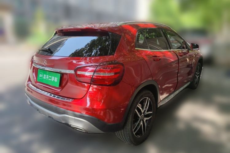 Used Mercedes-Benz GLA 2017 GLA 200 Fashion Model Rear Right 45 Deg