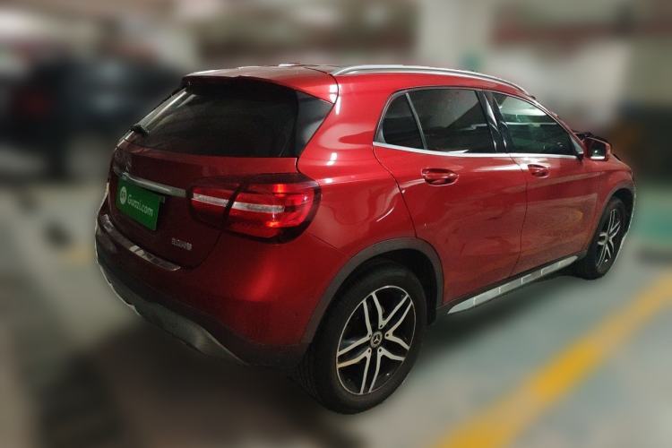 Used Mercedes-Benz GLA 2017 GLA 200 Fashion Model Rear Right 45 Deg