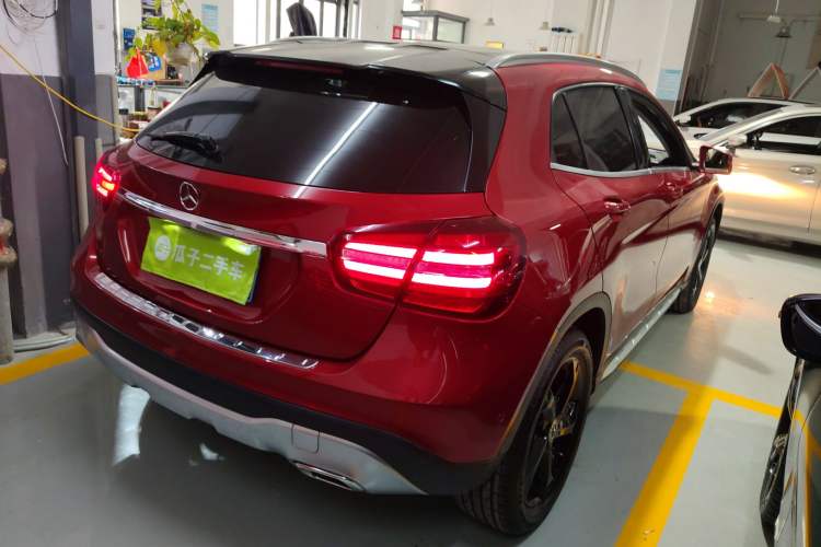 Used Mercedes-Benz GLA 2017 GLA 200 Sport Edition Rear Right 45 Deg