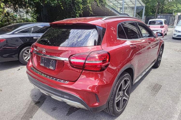 Used Mercedes-Benz GLA 2017 GLA 200 Fashion Model Rear Right 45 Deg