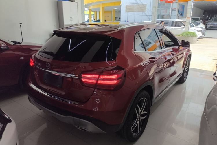 Used Mercedes-Benz GLA 2017 GLA 200 Fashion Model Rear Right 45 Deg