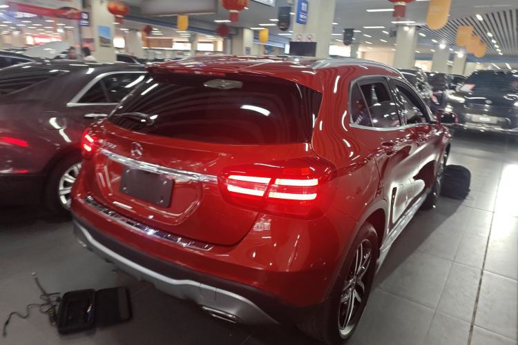 Used Mercedes-Benz GLA 2017 GLA 200 Fashion Model Rear Right 45 Deg
