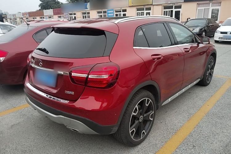 Used Mercedes-Benz GLA 2017 GLA 220 4MATIC Fashion Model Rear Right 45 Deg