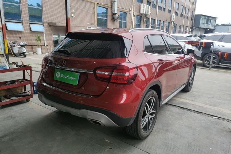 Used Mercedes-Benz GLA 2017 GLA 200 Fashion Model Rear Right 45 Deg