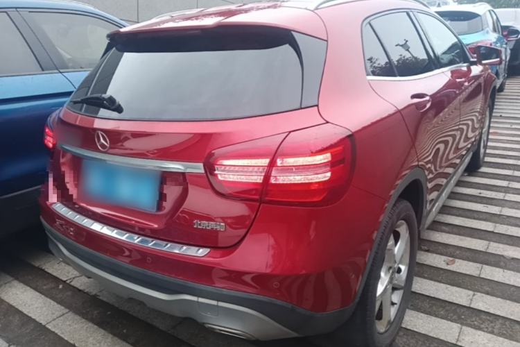Used Mercedes-Benz GLA 2017 GLA 200 Sport Edition Rear Right 45 Deg