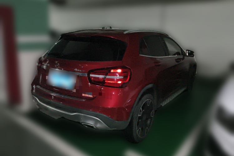 Used Mercedes-Benz GLA 2017 GLA 220 4MATIC Fashion Model Rear Right 45 Deg