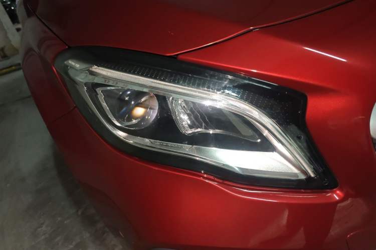 Used Mercedes-Benz GLA 2017 GLA 200 Sport Edition Right Front Headlight