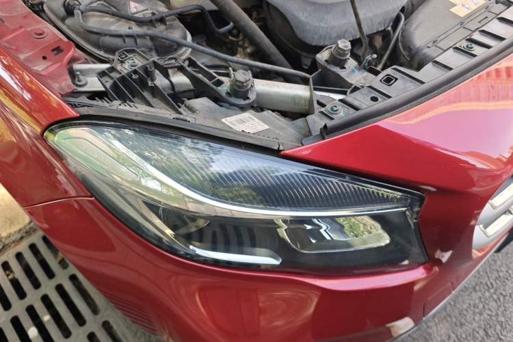 Used Mercedes-Benz GLA 2017 GLA 200 Sport Edition Right Front Headlight