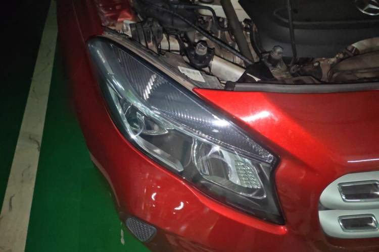 Used Mercedes-Benz GLA 2017 GLA 200 Sport Edition Right Front Headlight