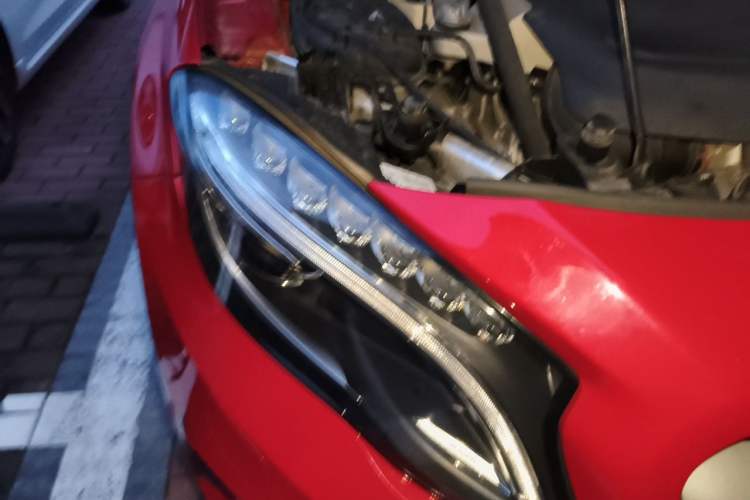 Used Mercedes-Benz GLA 2017 GLA 200 Fashion Model Right Front Headlight