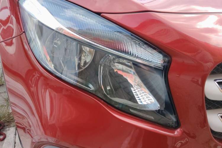 Used Mercedes-Benz GLA 2017 GLA 200 Sport Edition Right Front Headlight