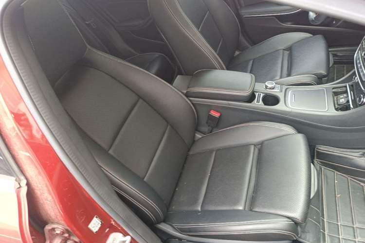 Used Mercedes-Benz GLA 2017 GLA 200 Fashion Model Right Front Seat