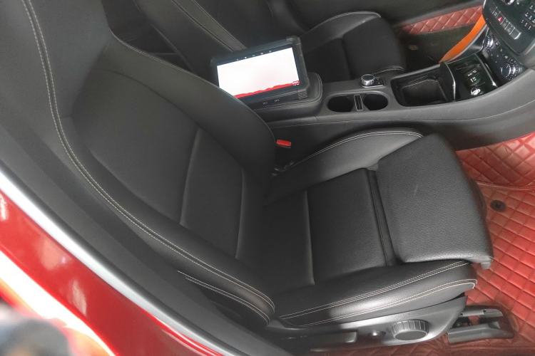 Used Mercedes-Benz GLA 2017 GLA 200 Fashion Model Right Front Seat