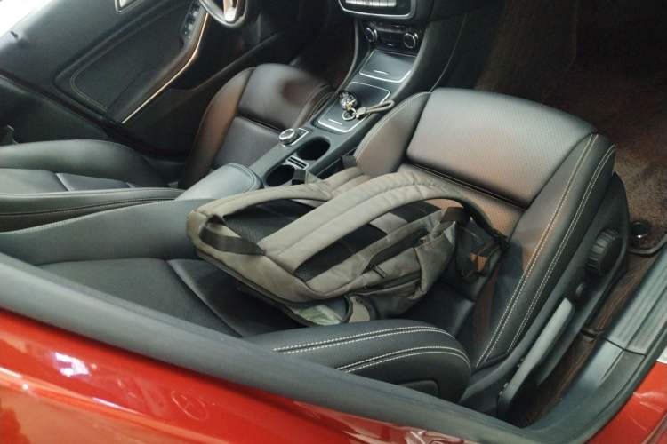 Used Mercedes-Benz GLA 2017 GLA 200 Fashion Model Right Front Seat