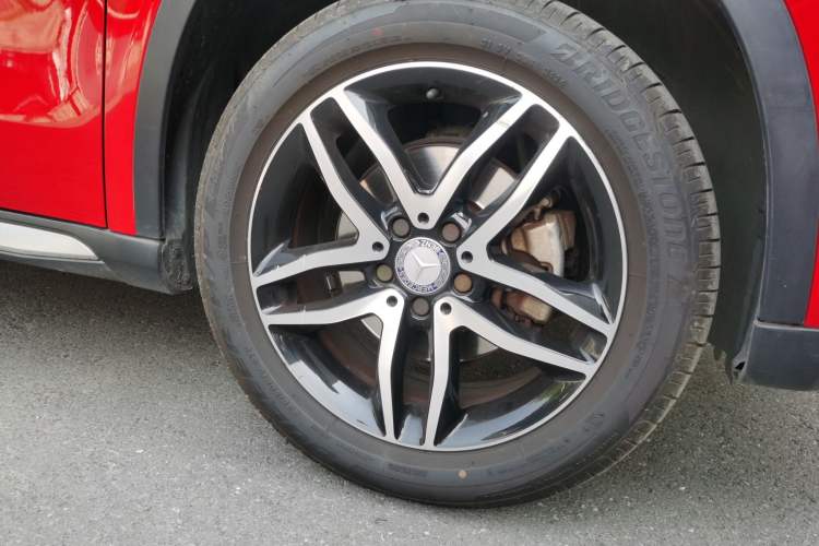 Used Mercedes-Benz GLA 2017 GLA 200 Fashion Model Right Front Wheel Hub