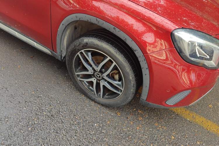 Used Mercedes-Benz GLA 2017 GLA 200 Fashion Model Right Front Wheel Hub