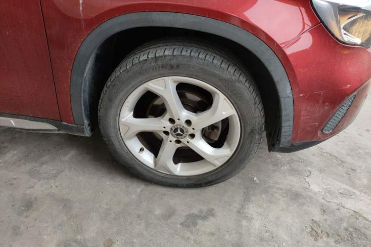 Used Mercedes-Benz GLA 2017 GLA 200 Sport Edition Right Front Wheel Hub