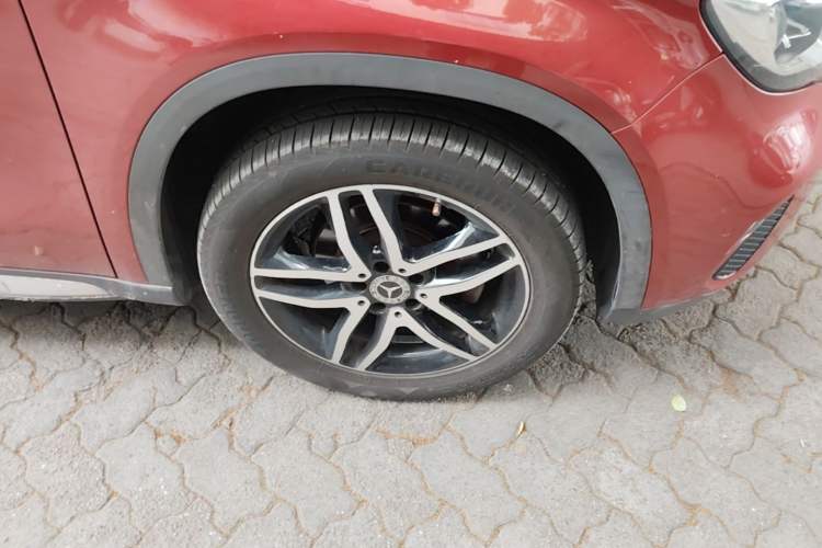 Used Mercedes-Benz GLA 2017 GLA 200 Fashion Model Right Front Wheel Hub