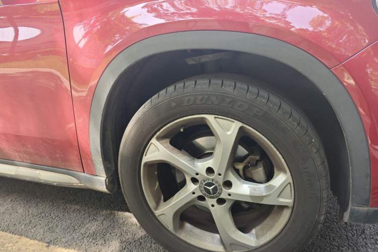 Used Mercedes-Benz GLA 2017 GLA 200 Sport Edition Right Front Wheel Hub