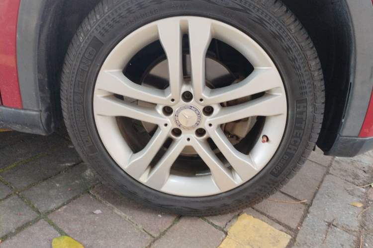 Used Mercedes-Benz GLA 2017 GLA 200 Sport Edition Right Front Wheel Hub