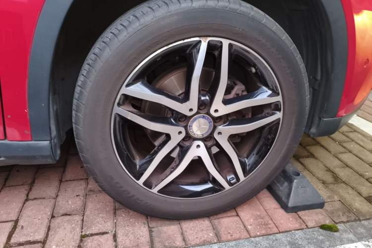 Used Mercedes-Benz GLA 2017 GLA 200 Fashion Model Right Front Wheel Hub
