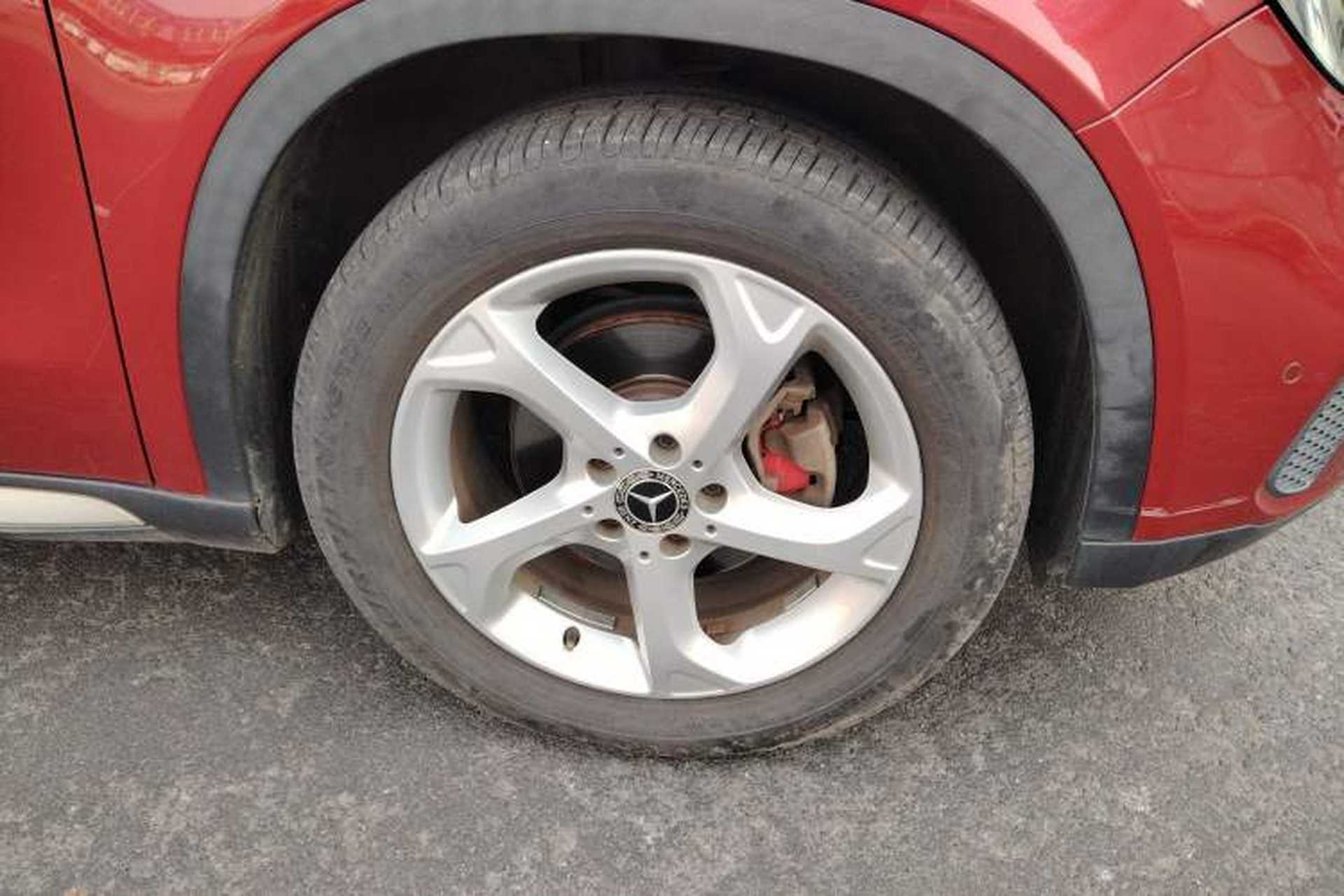 Used Mercedes-Benz GLA 2017 GLA 200 Sport Edition Right Front Wheel Hub