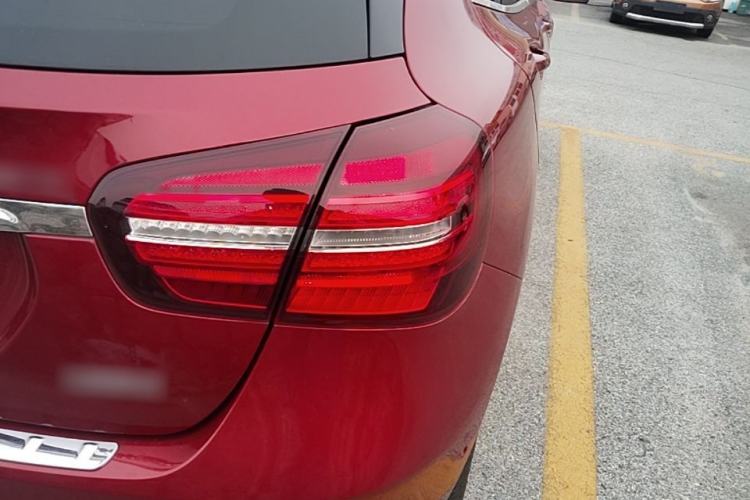 Used Mercedes-Benz GLA 2017 GLA 220 4MATIC Fashion Model Right Rear Taillight