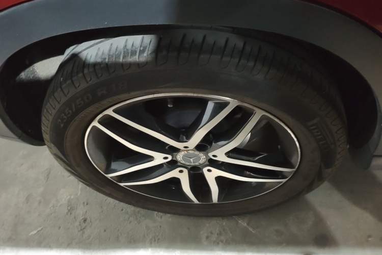 Used Mercedes-Benz GLA 2017 GLA 200 Fashion Model Right Rear Wheel Hub