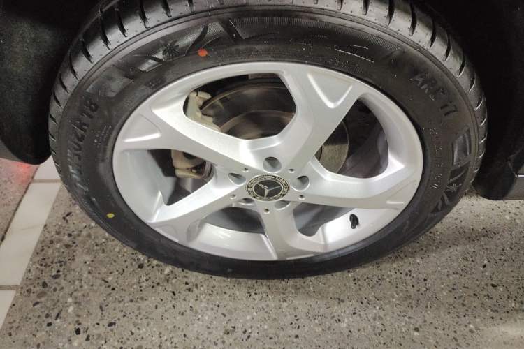 Used Mercedes-Benz GLA 2017 GLA 200 Sport Edition Right Rear Wheel Hub