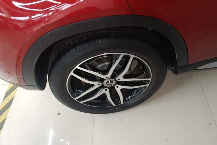 Used Mercedes-Benz GLA 2017 GLA 200 Fashion Model Right Rear Wheel Hub