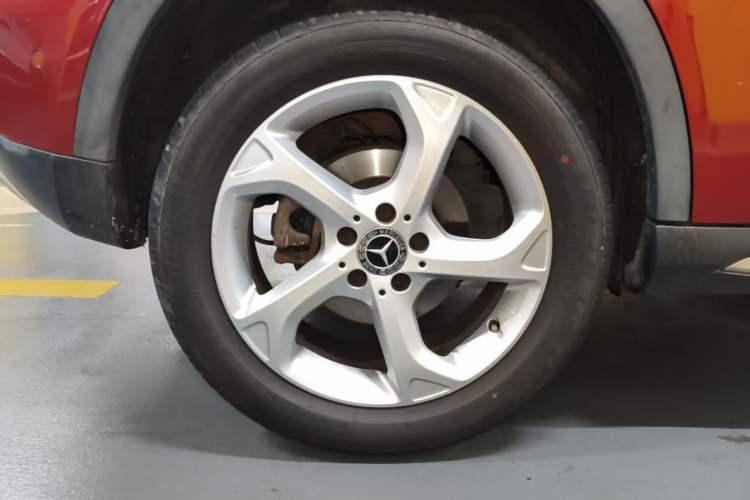 Used Mercedes-Benz GLA 2017 GLA 200 Sport Edition Right Rear Wheel Hub