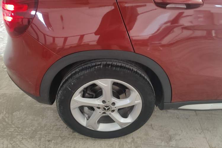 Used Mercedes-Benz GLA 2017 GLA 200 Sport Edition Right Rear Wheel Hub