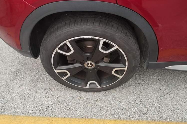 Used Mercedes-Benz GLA 2017 GLA 220 4MATIC Fashion Model Right Rear Wheel Hub