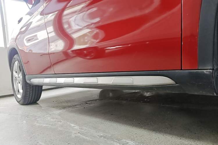Used Mercedes-Benz GLA 2017 GLA 200 Sport Edition Right Side Sill