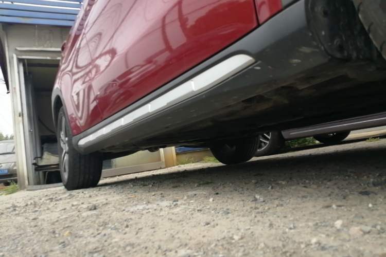 Used Mercedes-Benz GLA 2017 GLA 200 Fashion Model Right Side Sill