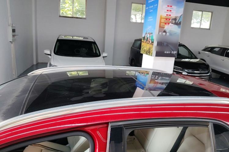 Used Mercedes-Benz GLA 2017 GLA 220 4MATIC Fashion Model Roof