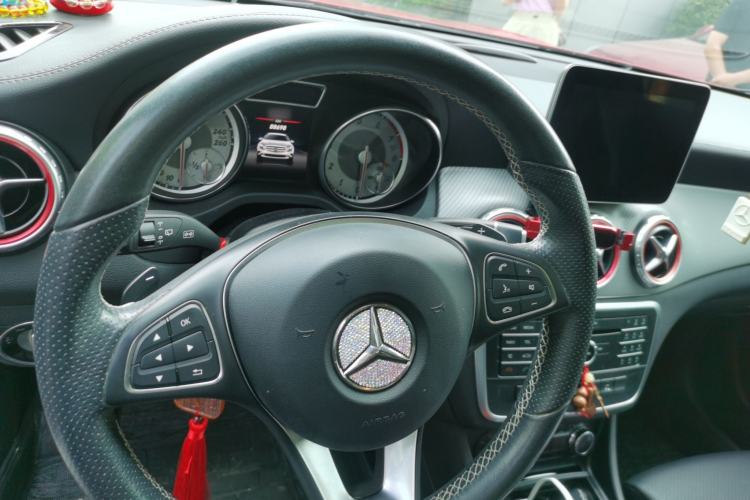 Used Mercedes-Benz GLA 2017 GLA 200 Fashion Model Steering Wheel
