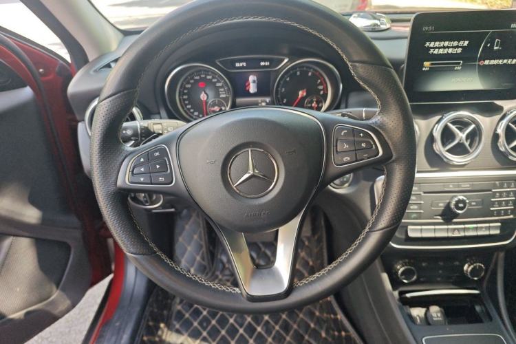 Used Mercedes-Benz GLA 2017 GLA 200 Sport Edition Steering Wheel