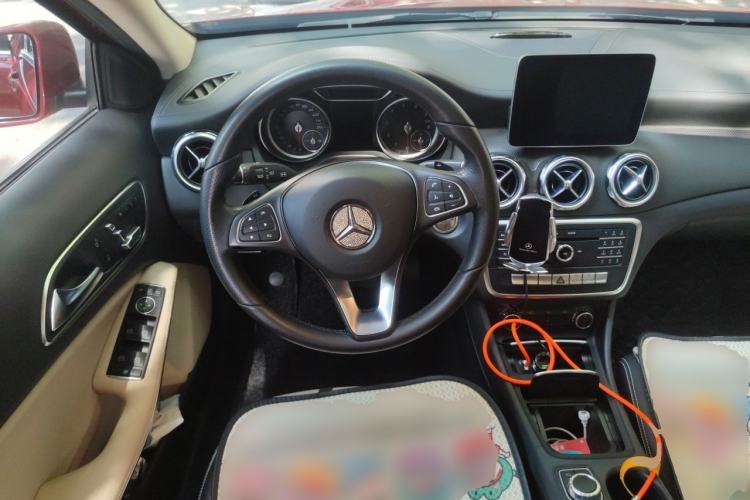 Used Mercedes-Benz GLA 2017 GLA 200 Fashion Model Steering Wheel
