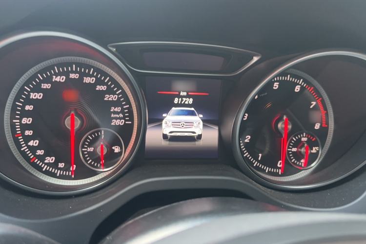 Used Mercedes-Benz GLA 2017 GLA 200 Sport Edition Steering Wheel