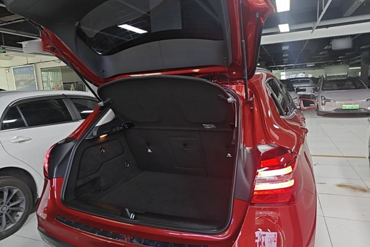 Used Mercedes-Benz GLA 2017 GLA 200 Fashion Model Trunk